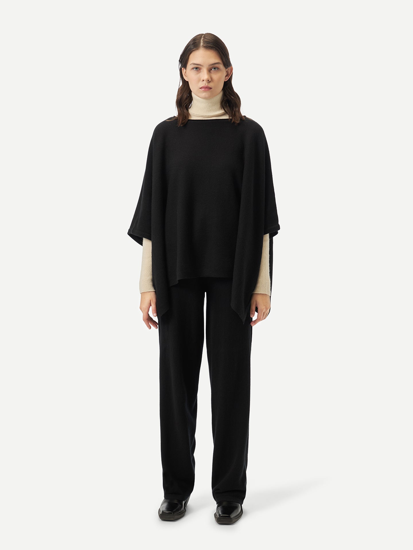 Women's Boat-Neck Cashmere Poncho Black - Gobi Cashmere