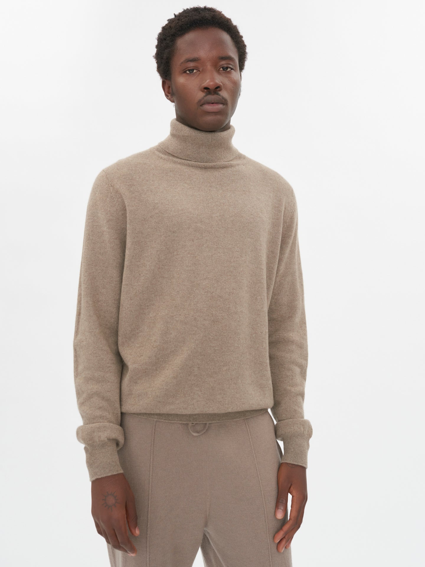 Men's Cashmere Basic Turtle Neck Sweater Taupe - Gobi Cashmere