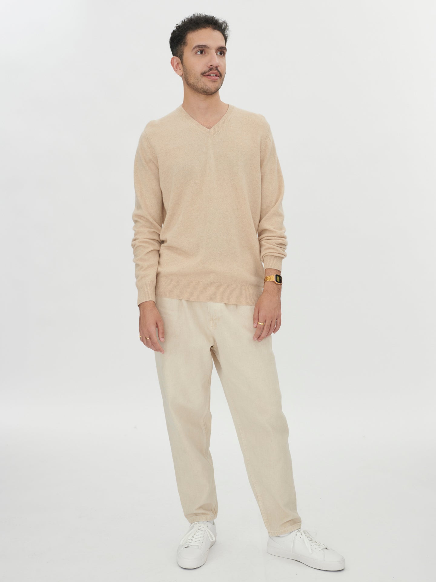 Men's Cashmere Basic V-Neck Sweater Beige - Gobi Cashmere