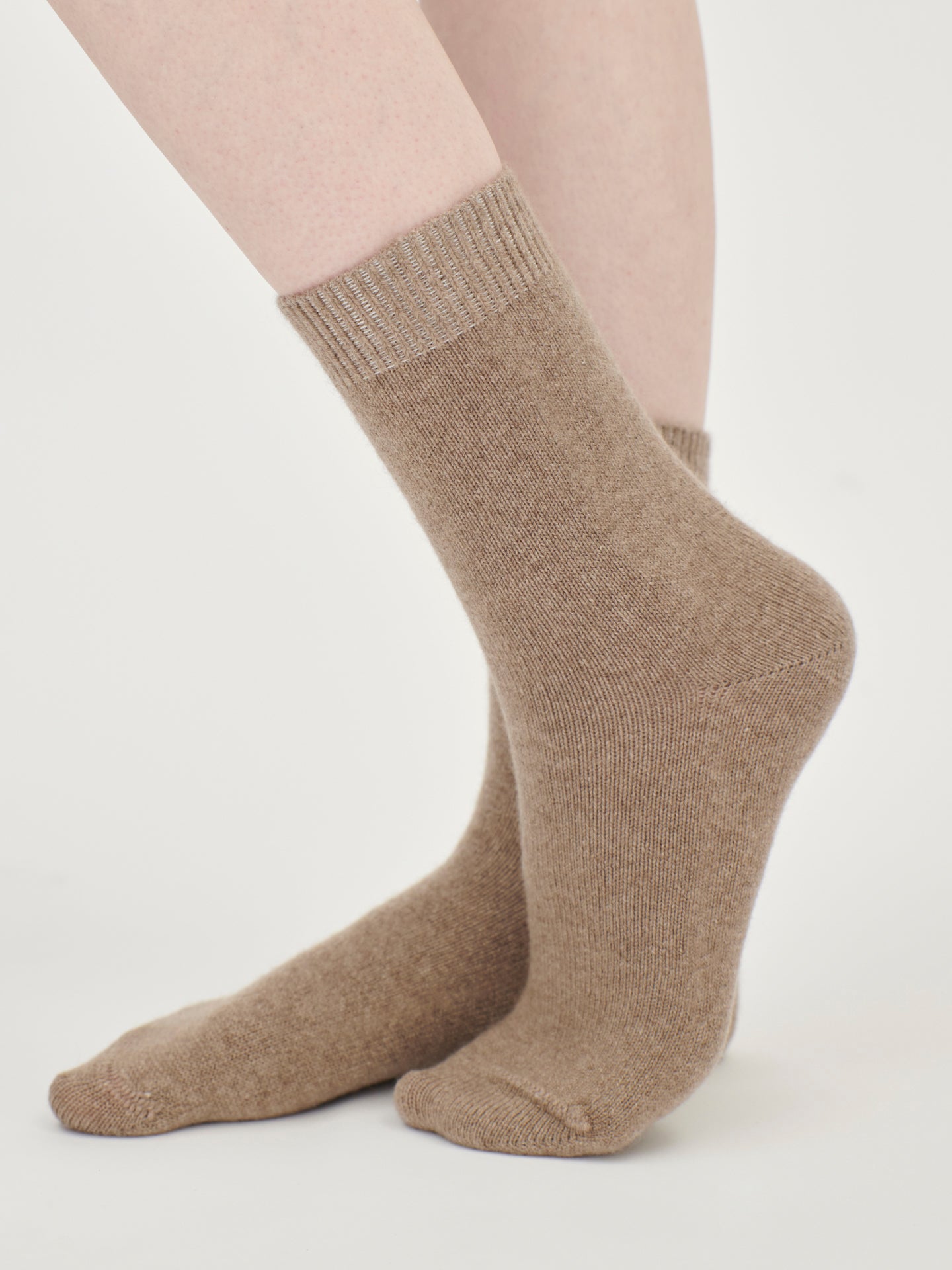 Organic Colour Unisex Rib Knit Bed Socks Taupe - Gobi Cashmere