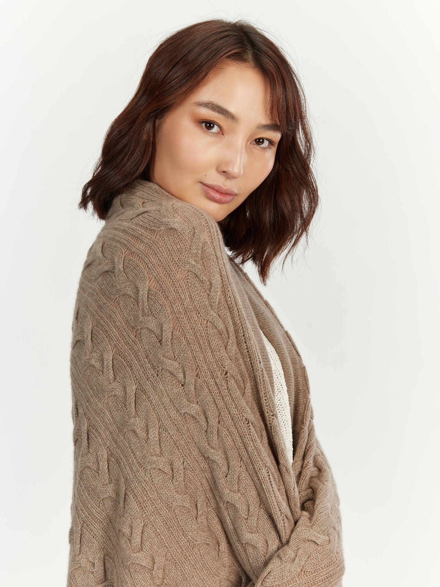 Unisex Cashmere Cable Knit Blanket Taupe - Gobi Cashmere
