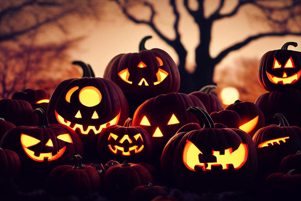Spooky mountain of pumpkins