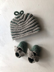 Baby hat and bootees