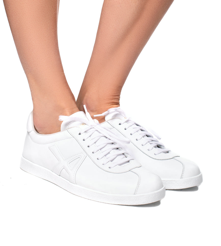 aquazzura white shoes