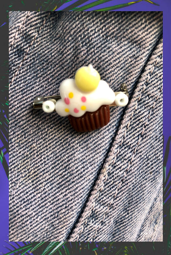 ☯Cupcake Pin☯