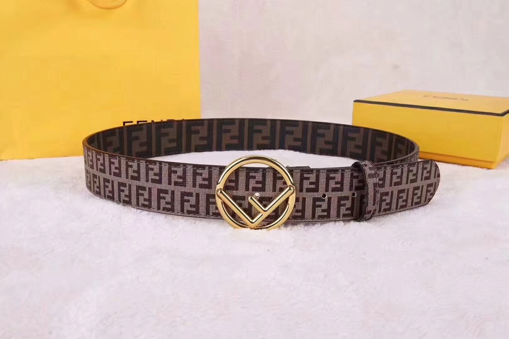 Fendi Men Woman Fashion Smooth Buckle Leather Belt