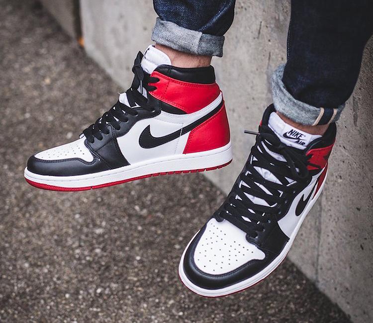 NIKE AIR JORDAN 1 High Retro Black Toe Basketball shoes