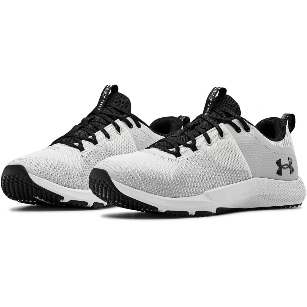 men's ua charged engage training shoes