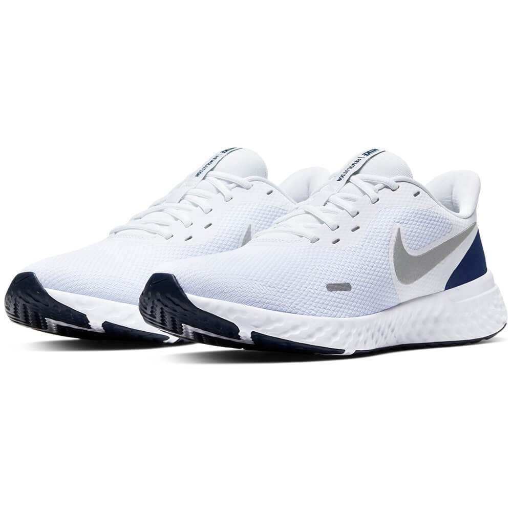 nike revolution 5 white silver