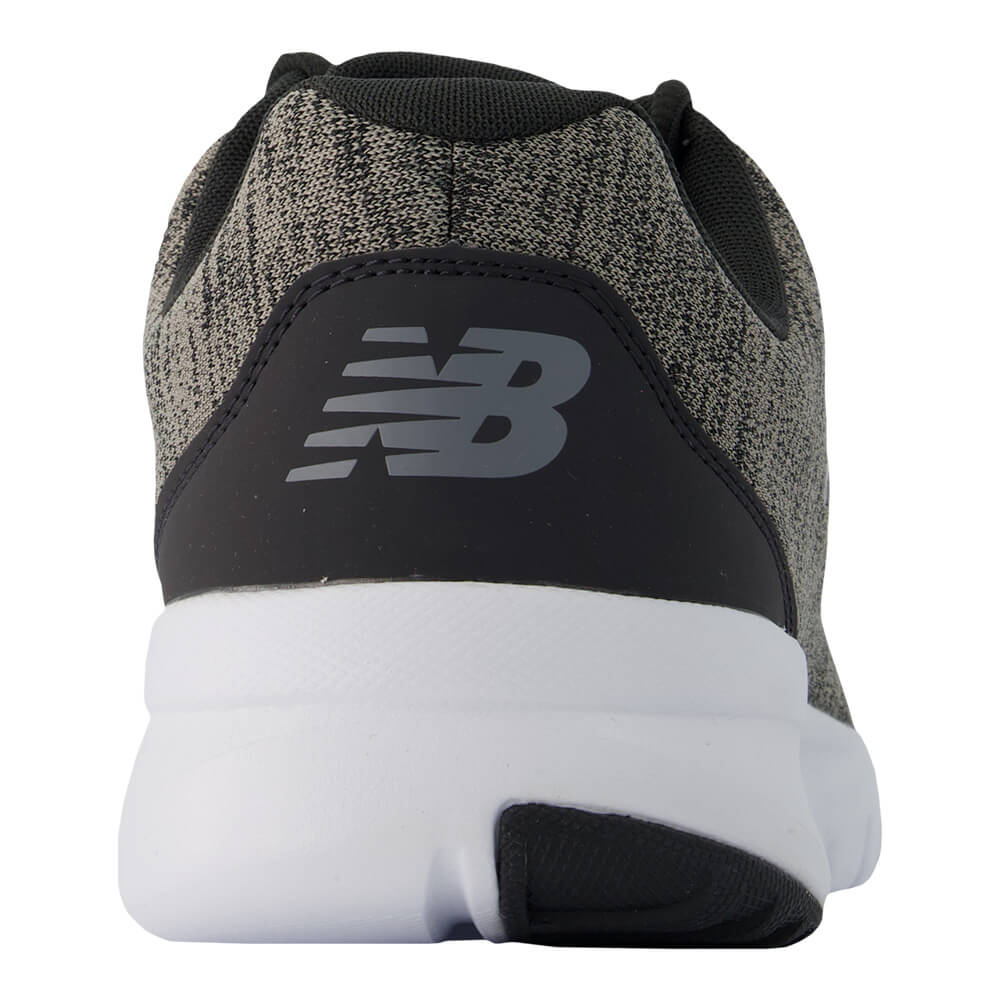 new balance basketball shoes 4e