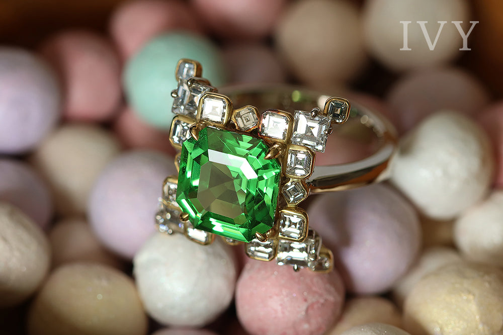 Tsavorite and diamond ring