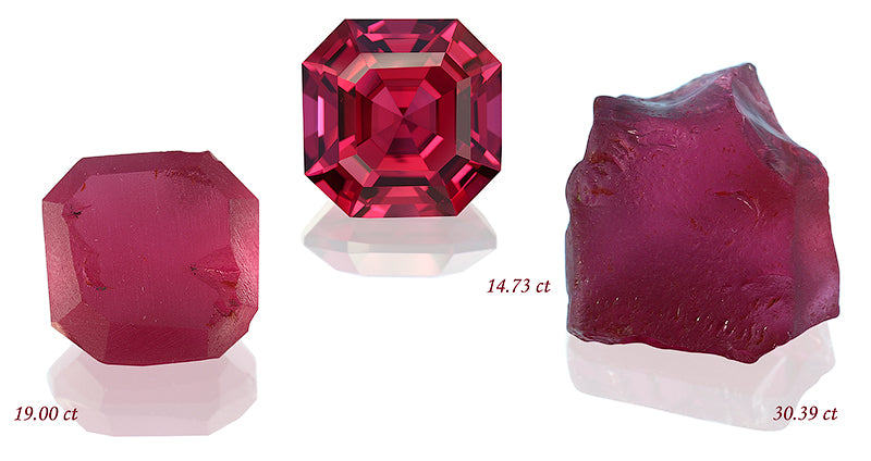 Pinkish-red spinel 14.73 carats