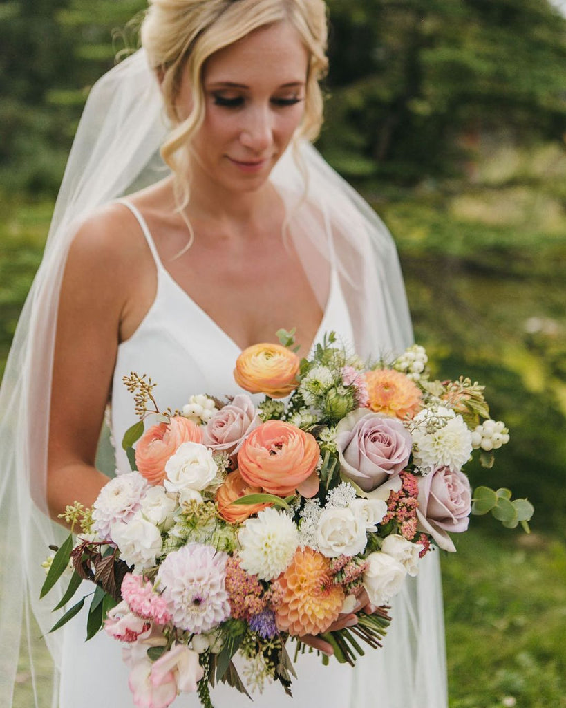 dahlia wedding bouquet
