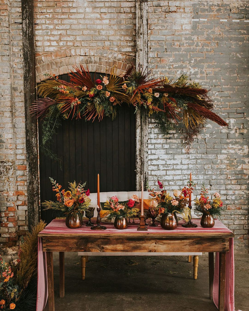 moody sweetheart table