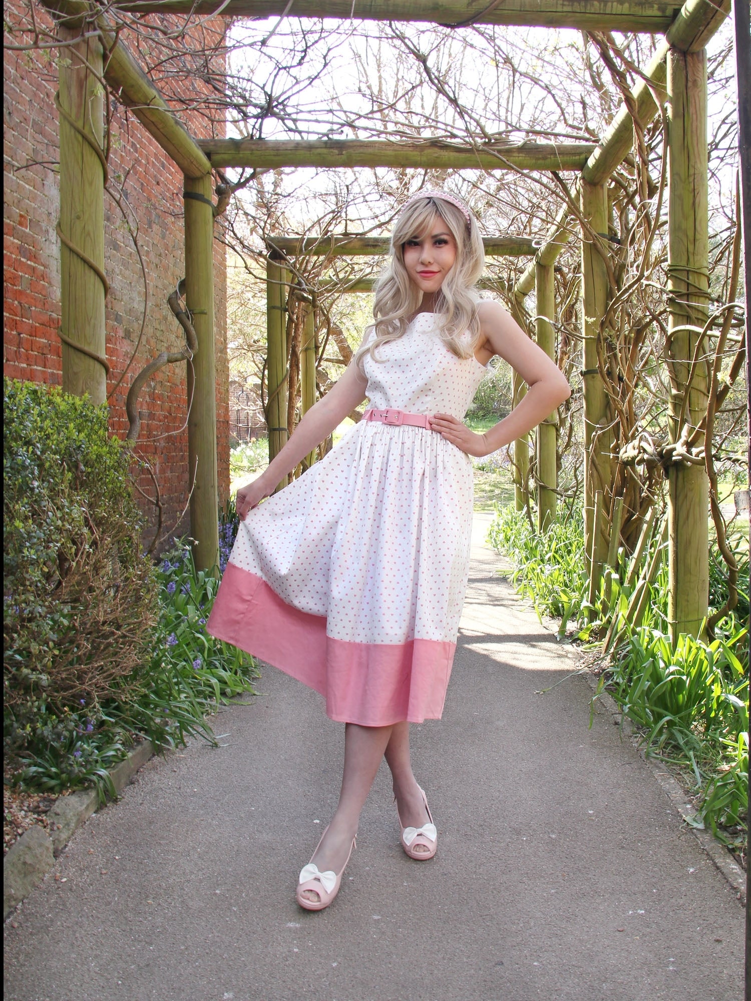 Collectif Brielle Love Heart Swing Dress – Suzie's Bombshell Boutique