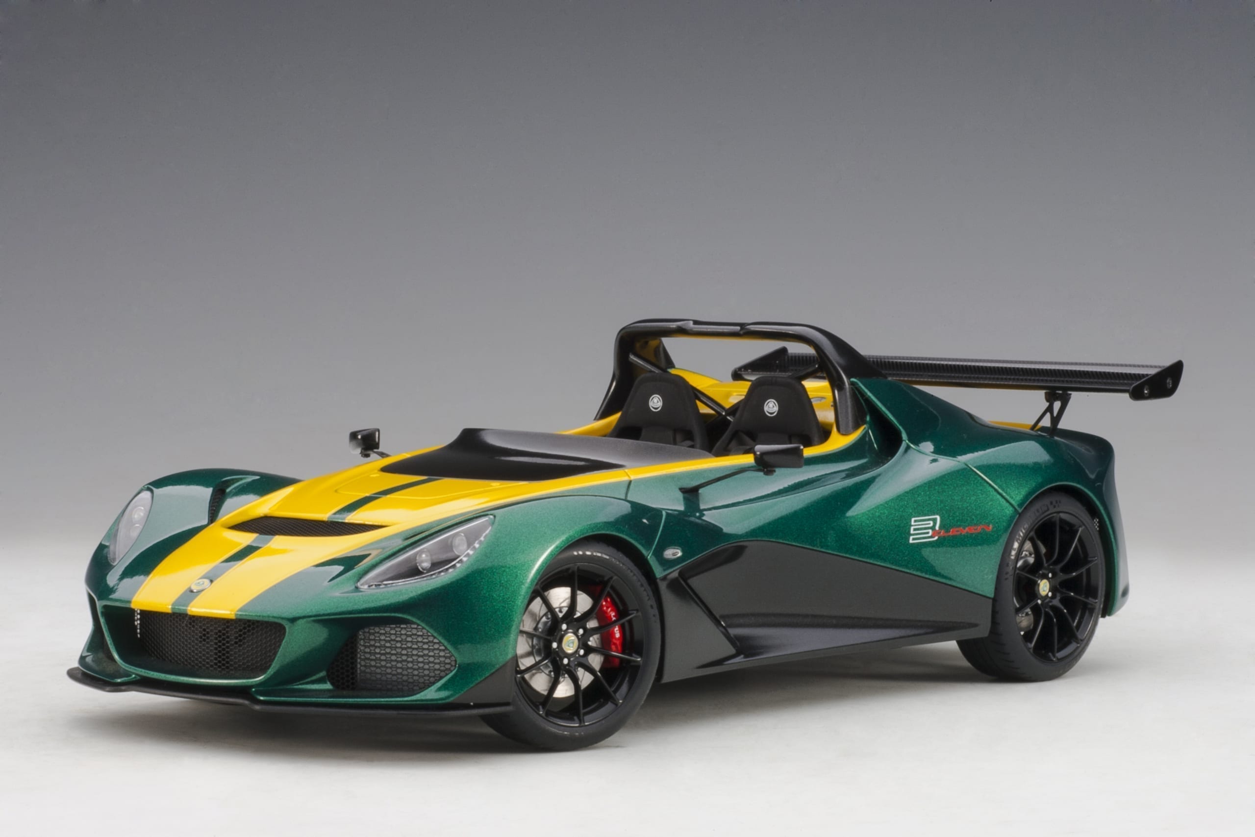 Lotus 3 Eleven 2015