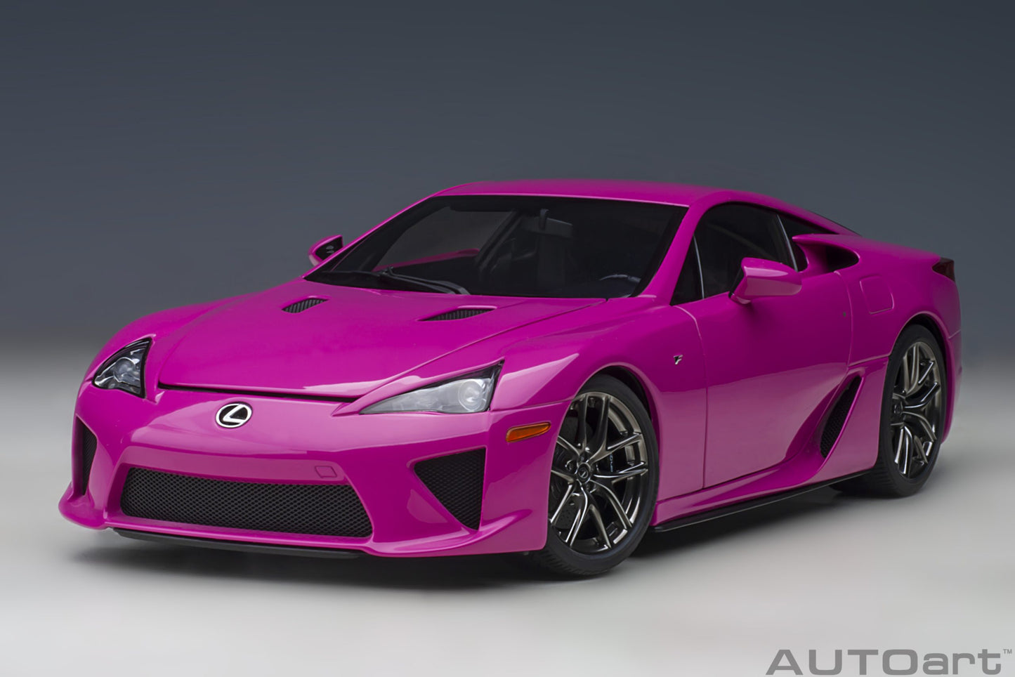 レクサス LFA 1/18-