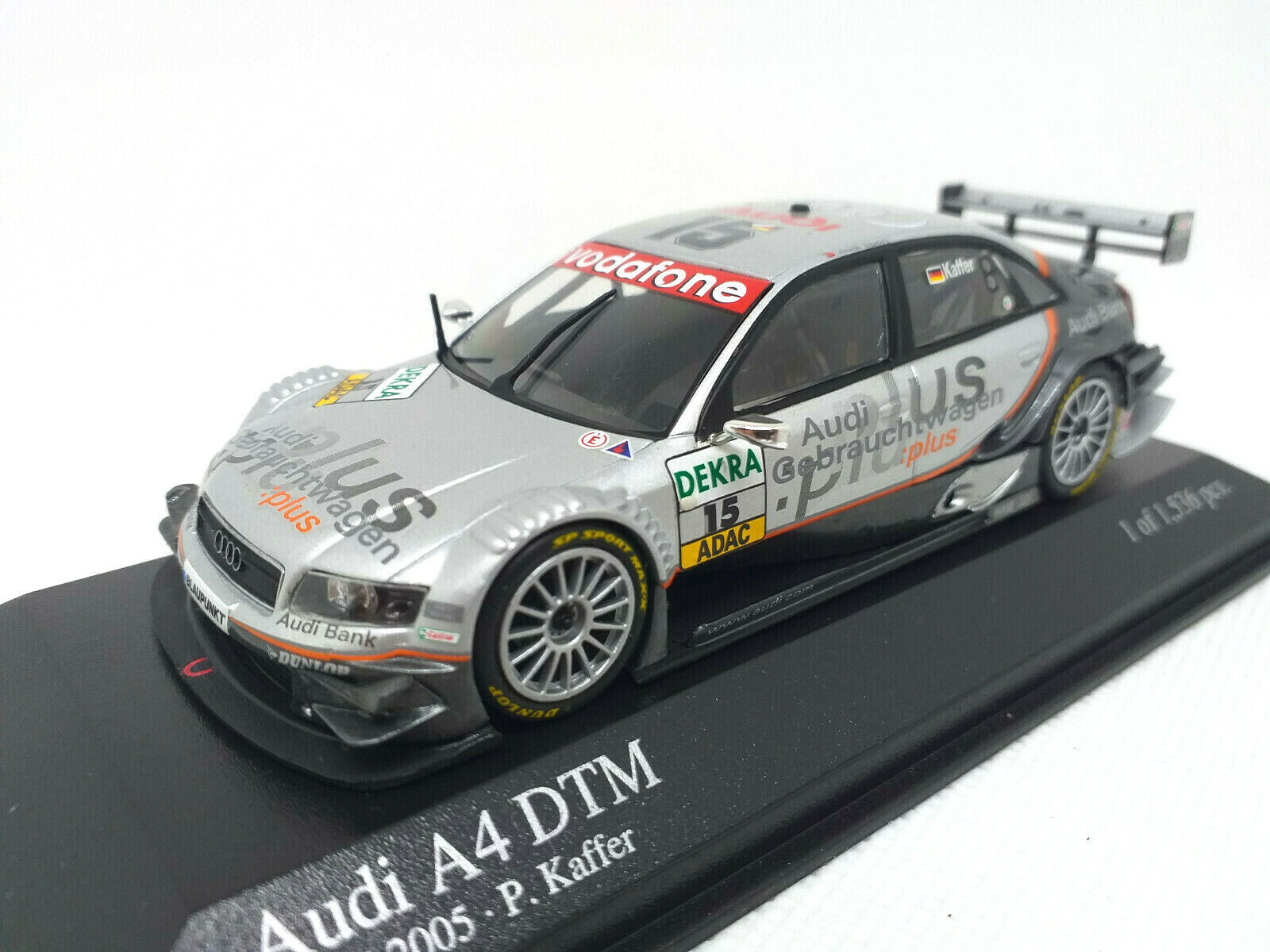 Minichamps 1:43 Audi A4 Emanuele Pirro Audi Sport Infineon Team 