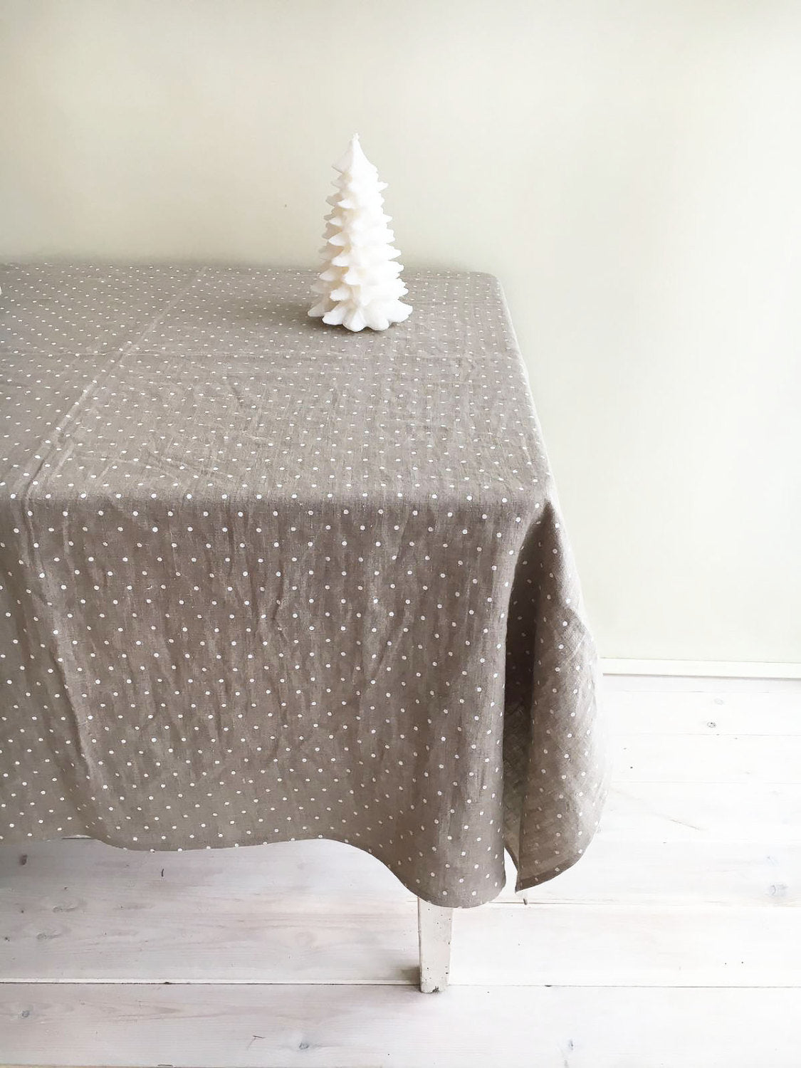 white linen tablecloth rectangle