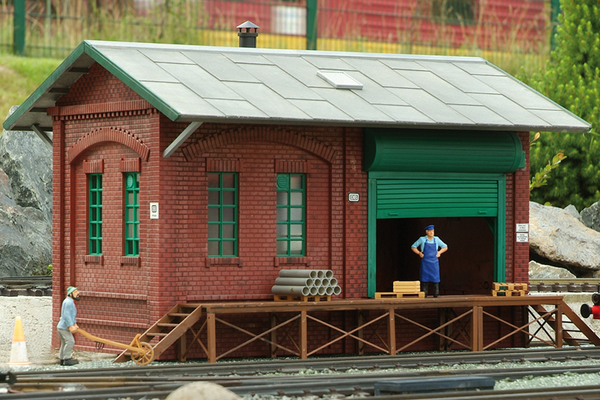 G-Scale Buildings PIKO America