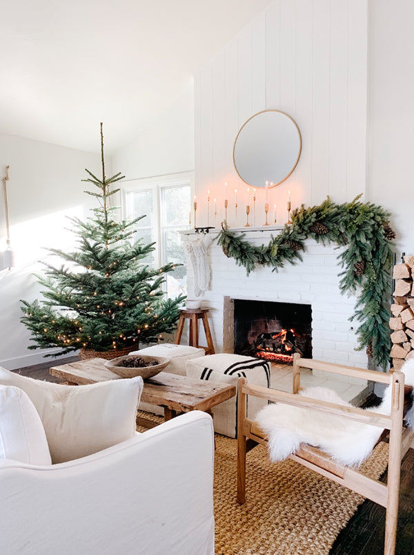 SCANDI Christmas Decorating Style Living Room 2023