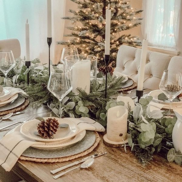 neutral holiday tablescape
