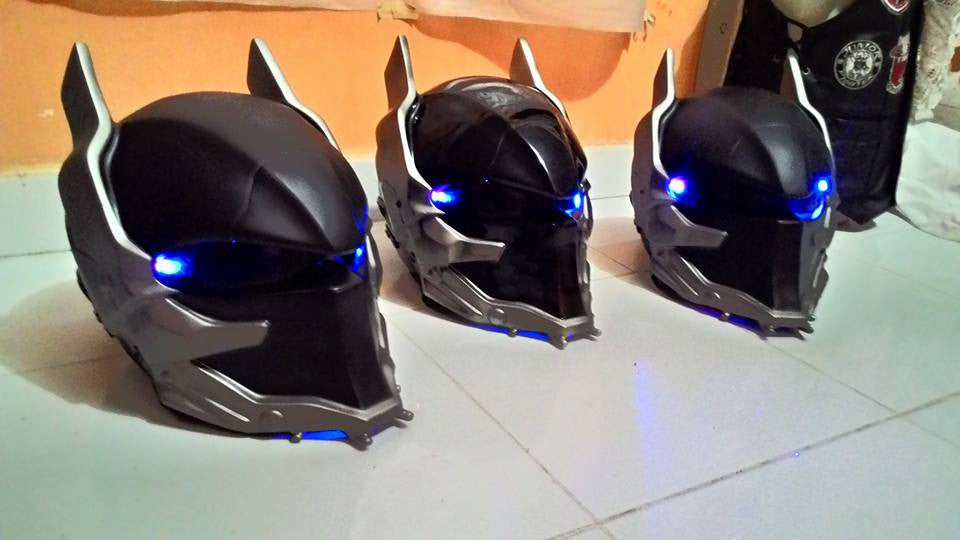 РњРѕС‚РѕС€Р»РµРј Batman Helmet