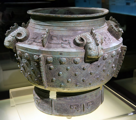 shang bronze vessel