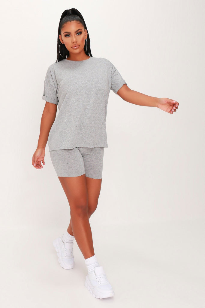 cycling short and oversized t shirt set