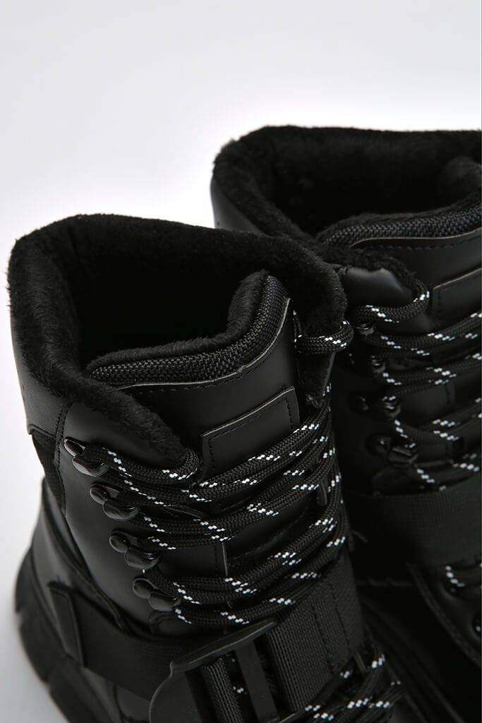chunky black hiker boots