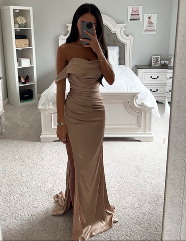 NUDE SATIN GOWN – DDMINE