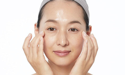 What’s the Difference Between Anti-Aging and Anti-Wrinkle?