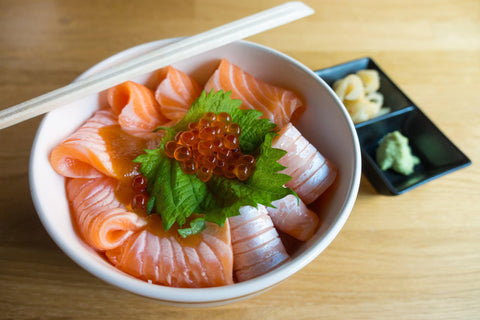 salmon don with green shiso