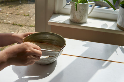 Basic] Traditional Kintsugi Tutorial - Food safe method - Broken ceramics 