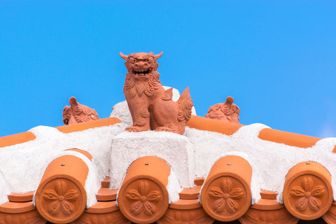 Okinawa popular shisa statue