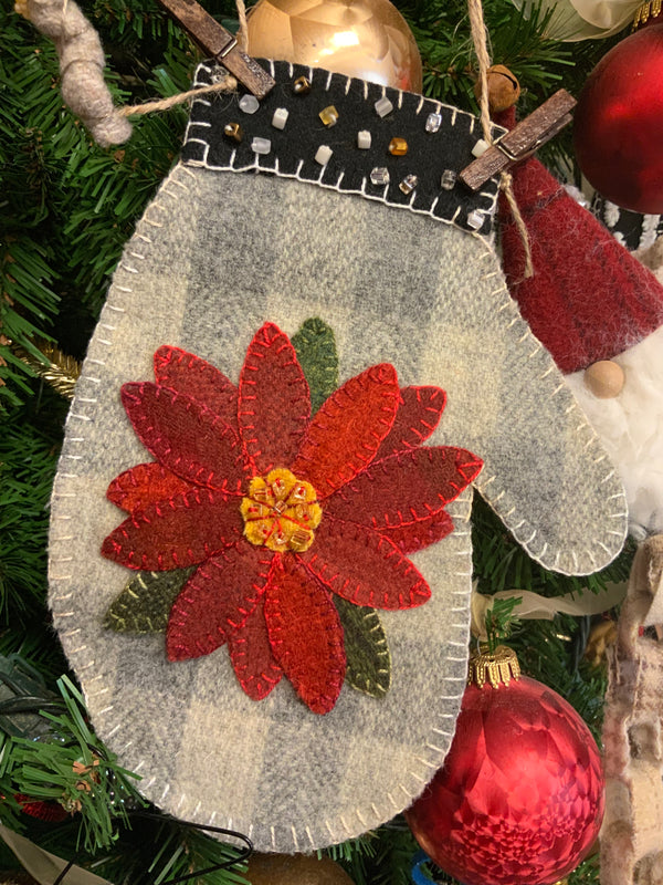 Ornaments Mitten – Searsport Rug Hooking