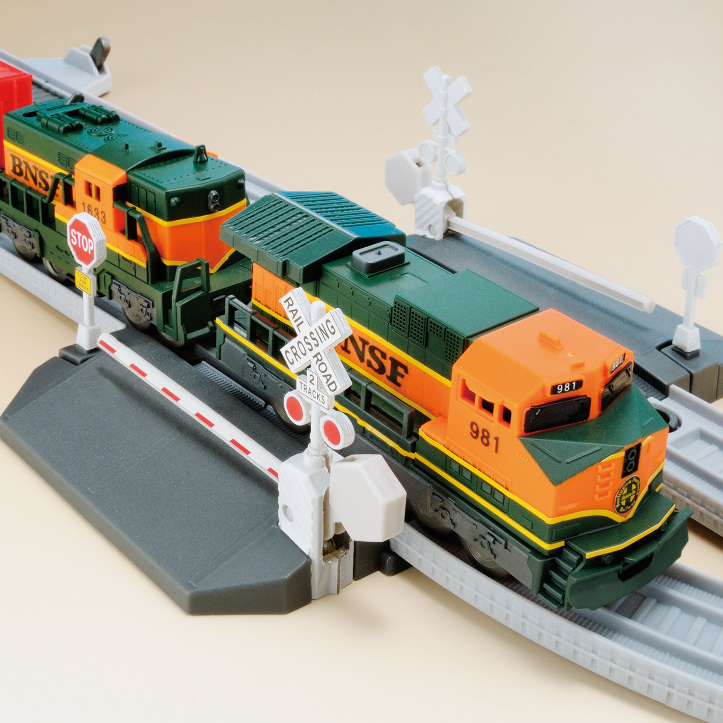 bnsf toy train sets