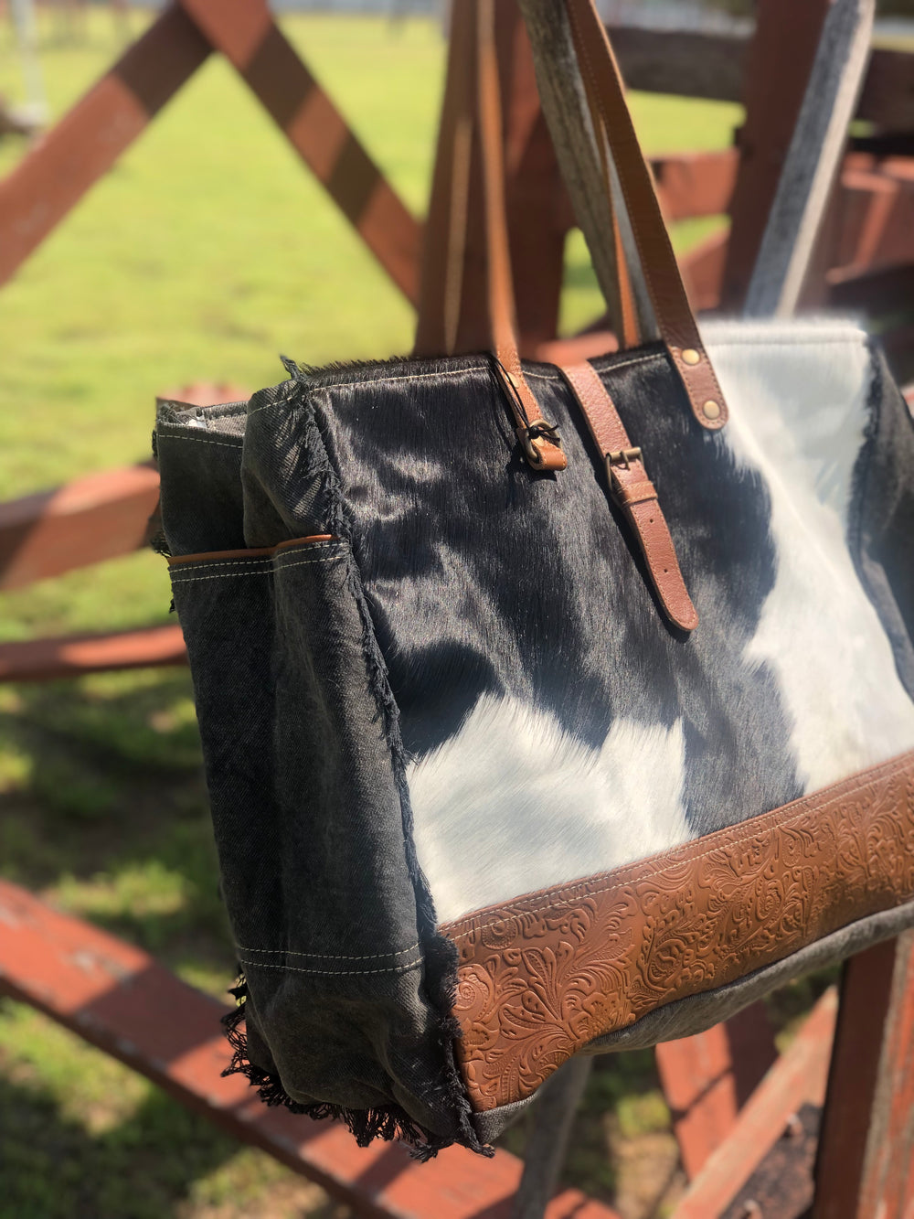 Brown Tooled Fringe Leather Purse – Horse Creek Boutique