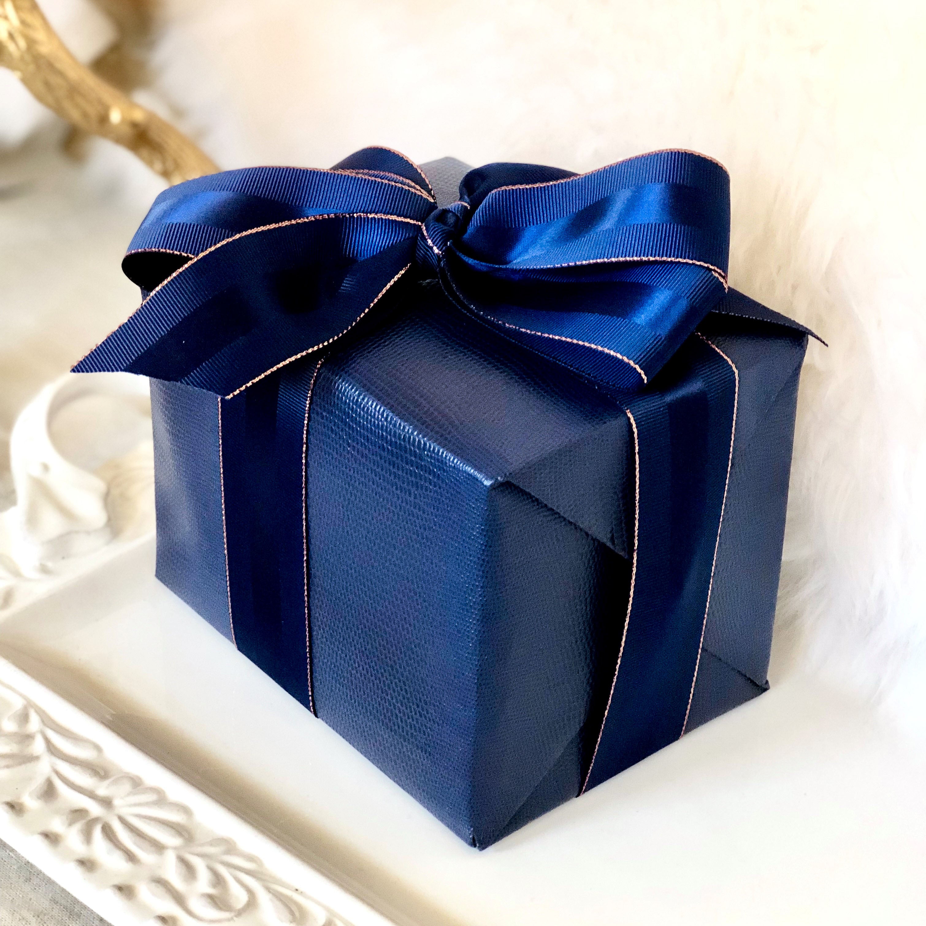 navy blue wrap for wedding