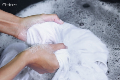  Hand Washing Indoor Laundry