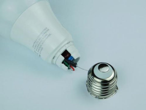 Hive-smart-led-bulb-remove-the-fitting