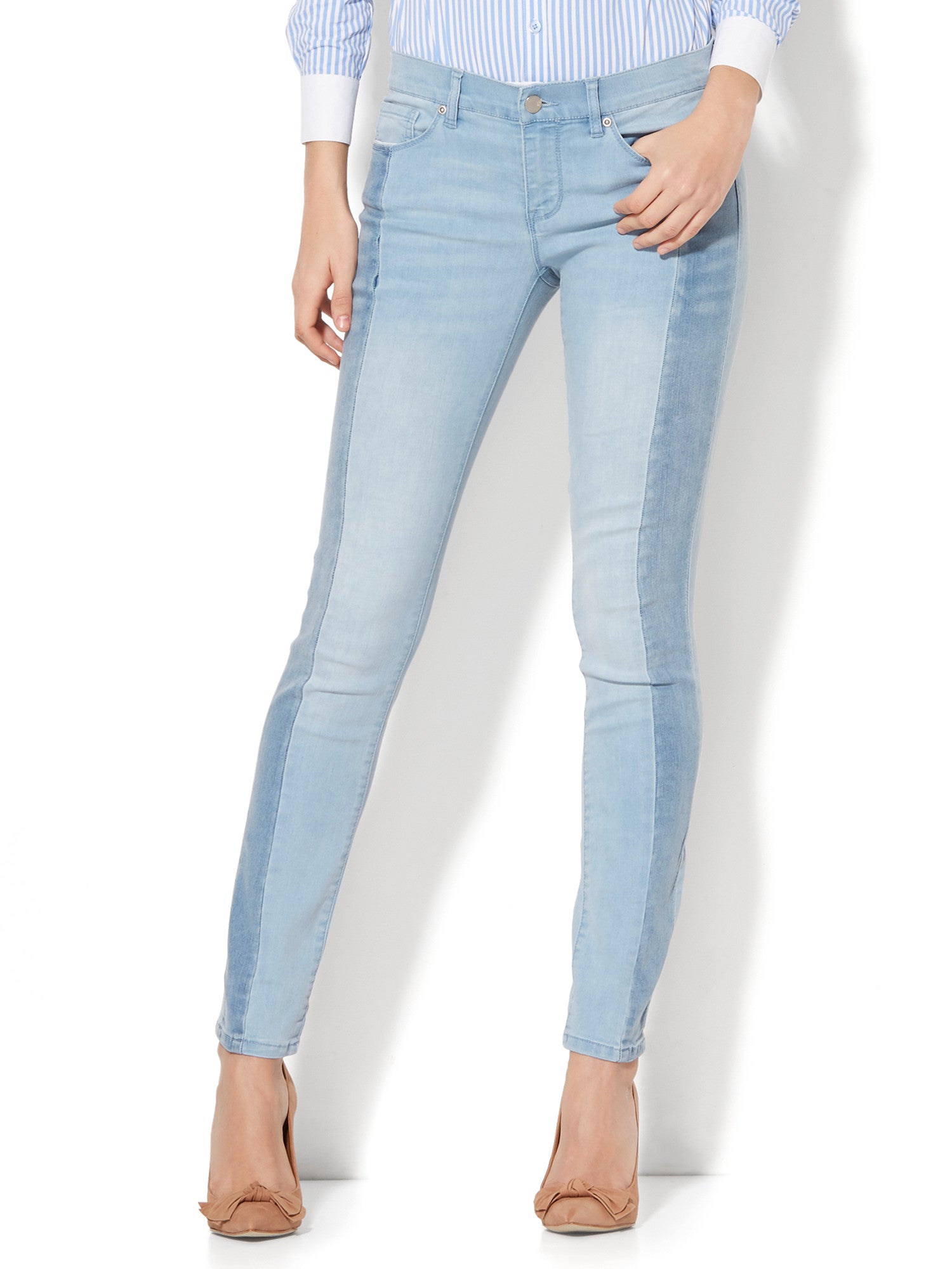 white cropped frayed jeans