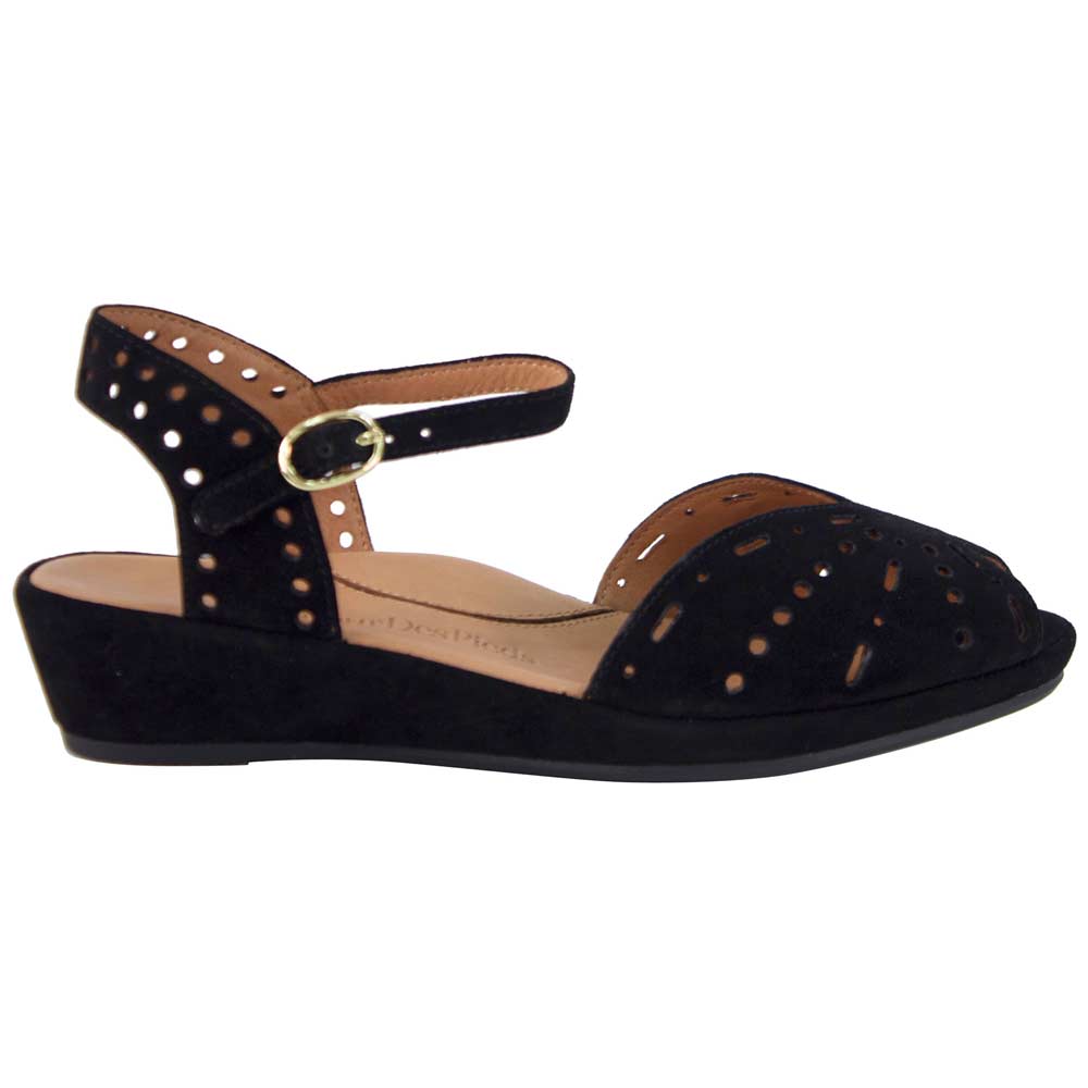 L'Amour Des Pieds Women's Brenn Black Suede