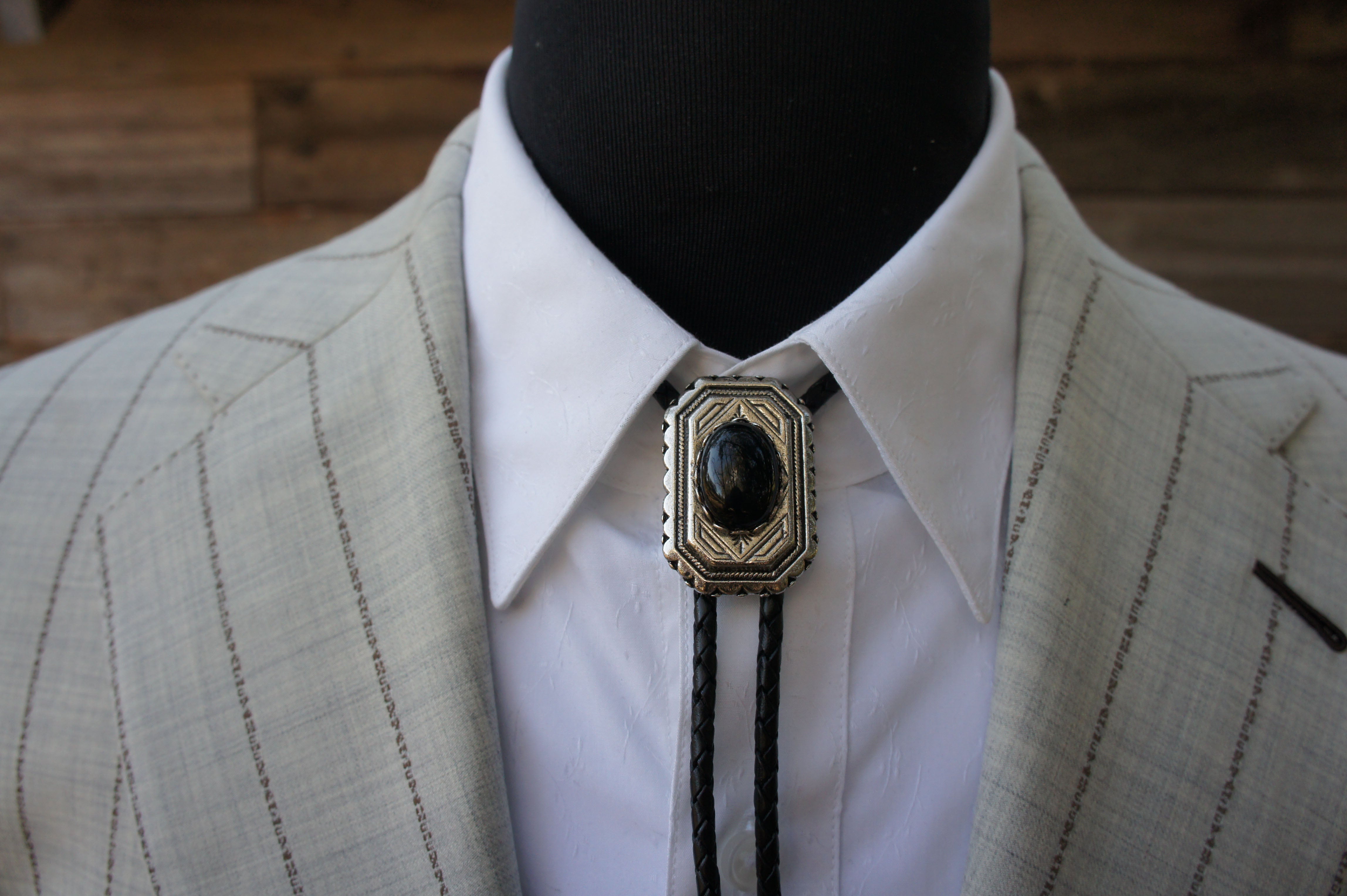 Bolo Tie Scalloped edge Silver black onyx black cord