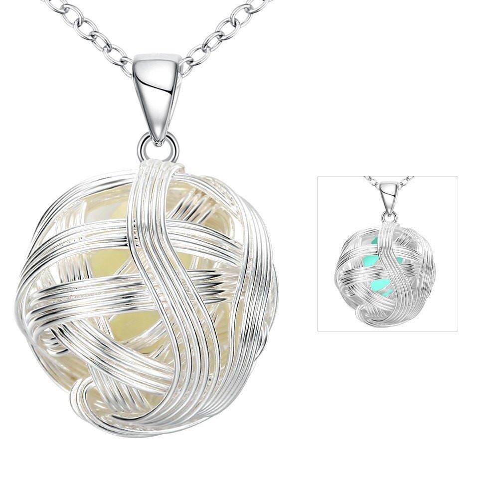 yarn ball necklace