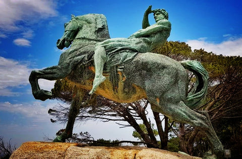 Rhodes Memorial, Statue