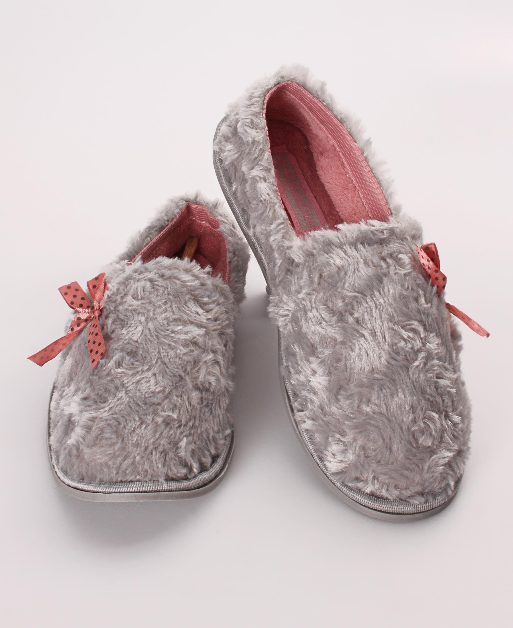 ladies fluffy slippers