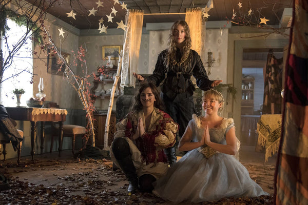 HOW TO DECORATE YOUR HOME FOR CHRISTMAS LIKE 'LITTLE WOMEN'