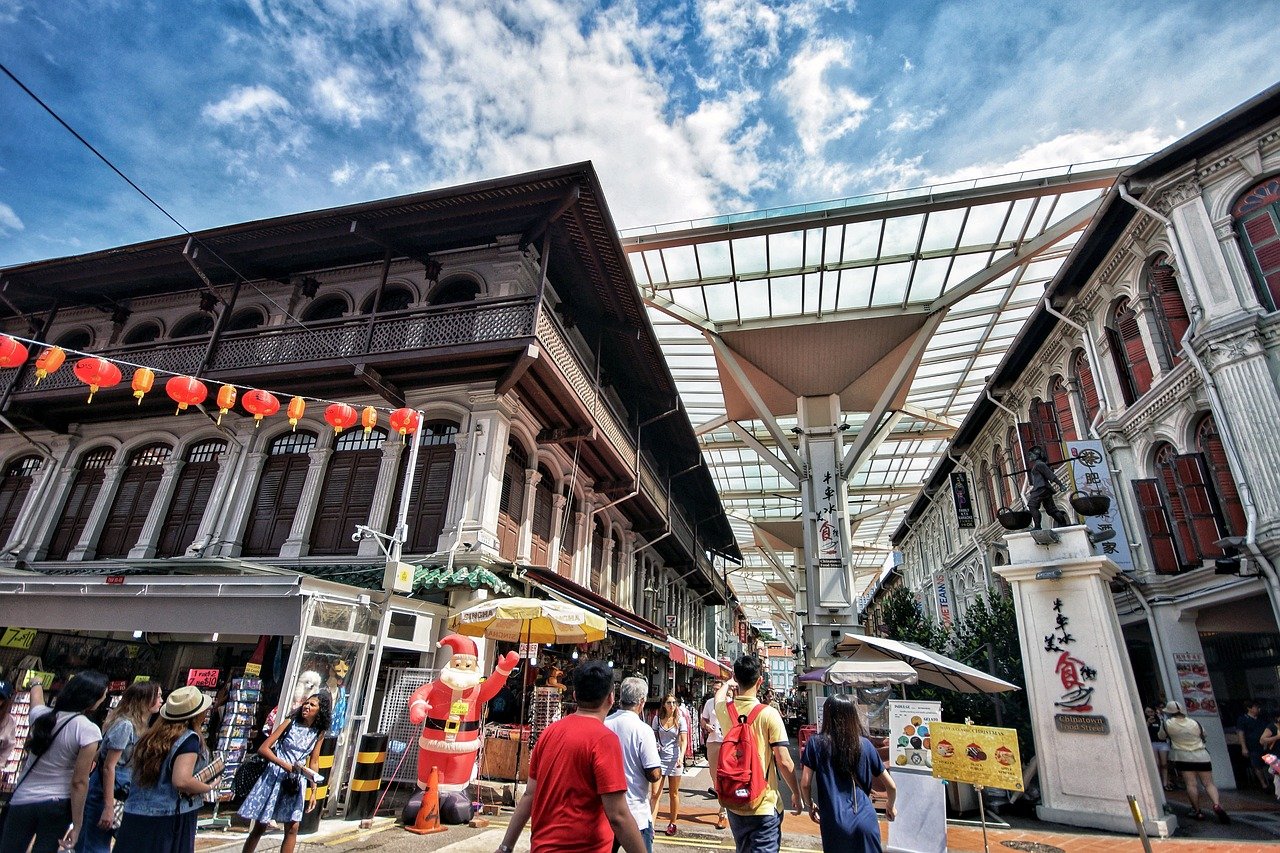 Sunday Shades and Singapore Chinatown