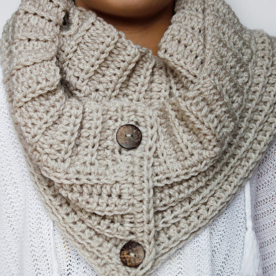 Cowls and Scarves Archives - Kirsten Holloway Designs